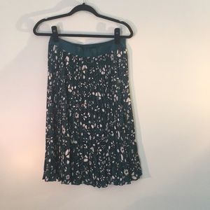 Express size medium skirt, mid-length, like-new